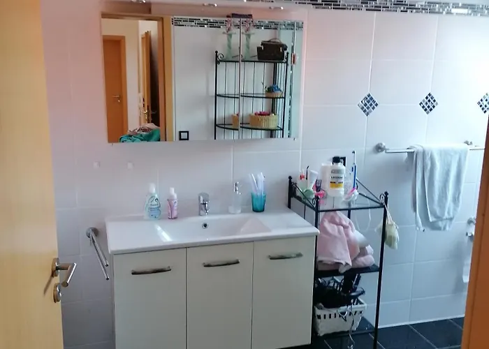 アパート Grosszuegiges Wohnstudio Mit Balkon Und Badbenutzung *